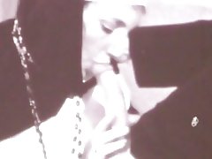 Sidina ny nun s ny teny manodidina ny pretra s dickhead