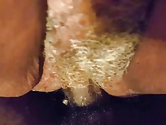 O sheila! 62 taona mainty granny volombatolalaka hairy mahafinaritra