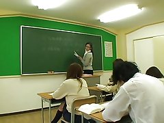 Babe mahazo azy kely tits kissed sy cunt licked avy stud